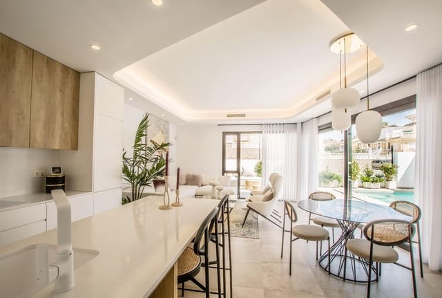 3 bedroom Villa for sale in Los Altos with pool garage - € 499,000 (Ref: 8554312)