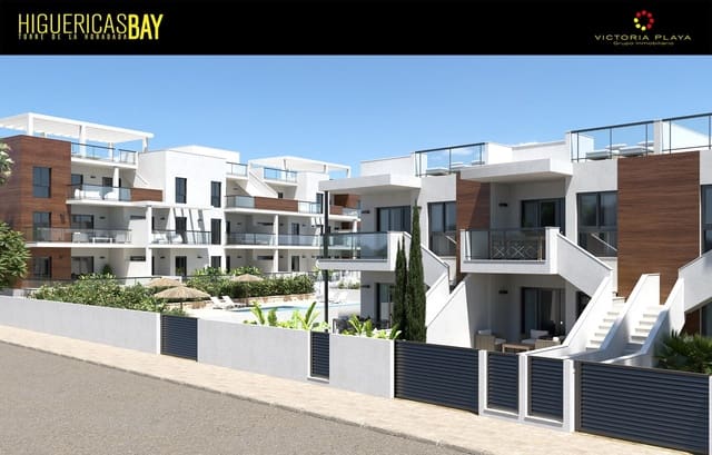 Bungalow de 3 habitaciones en Pilar de la Horadada en venta con piscina garaje - 325.000 € (Ref: 8554365)