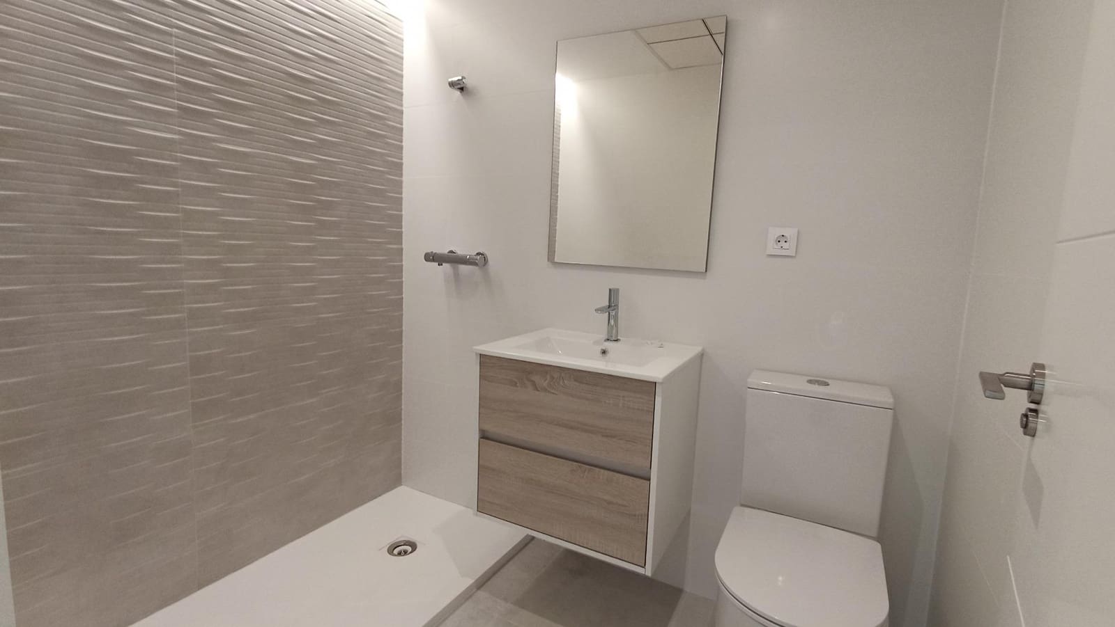 2 sypialnia Bungalow na sprzedaż w El Mojon z basenem garażem - 279 000 € (Ref: 8689492)