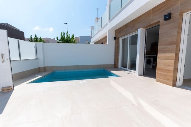 3 bedroom Villa for sale in San Pedro del Pinatar - € 389,000 (Ref: 8857242)