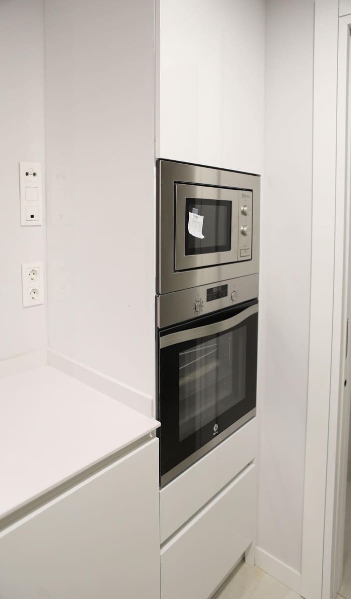 2 makuuhuone Huoneisto myytävänä paikassa Benidorm mukana uima-altaan 
autotalli - 690 000 € (Ref: 8859703)