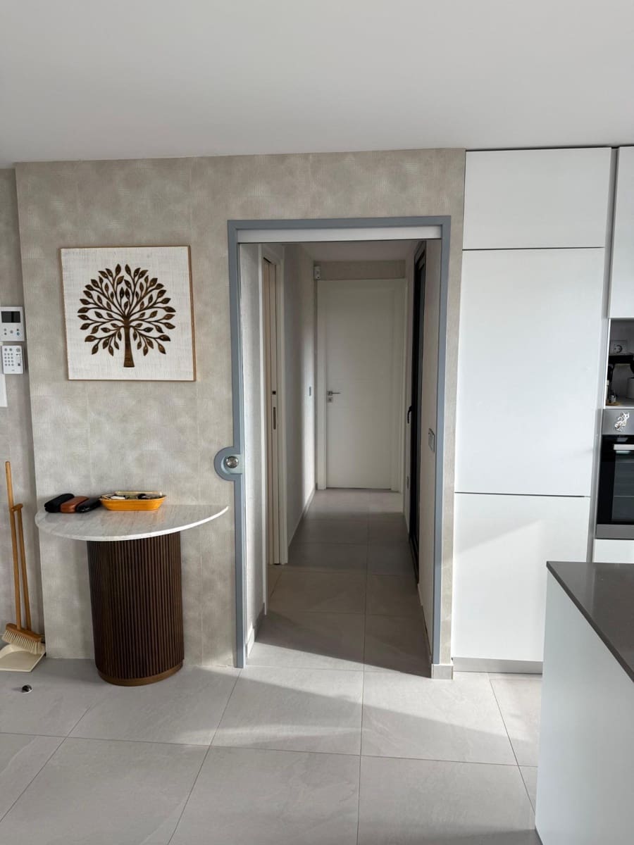 3 sypialnia Apartament na sprzedaż w Benidorm z basenem garażem - 625 000 € (Ref: 9615454)