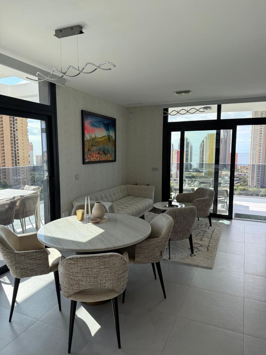 3 sypialnia Apartament na sprzedaż w Benidorm z basenem garażem - 625 000 € (Ref: 9615454)