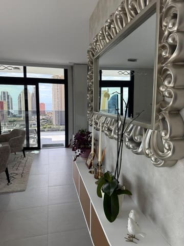 3 sypialnia Apartament na sprzedaż w Playa Poniente, Benidorm z basenem garażem - 625 000 € (Ref: 9615454)