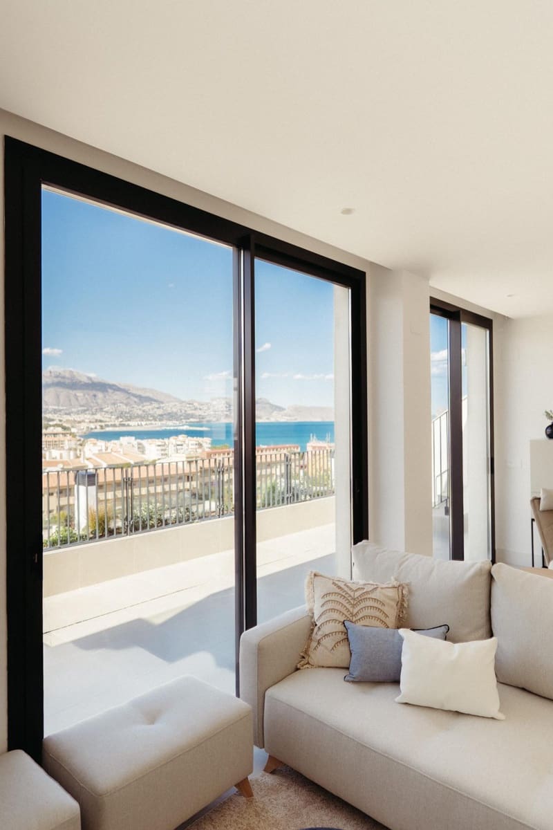2 bedroom Apartment for sale in Alfaz del Pi / L'Alfas del Pi with pool - € 540,000 (Ref: 9804292)