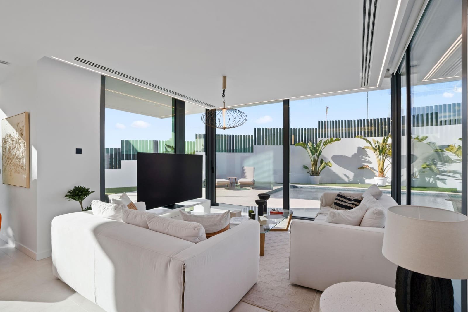 Chalet de 3 habitaciones en Benidorm en venta - 1.080.000 € (Ref: 9979795)
