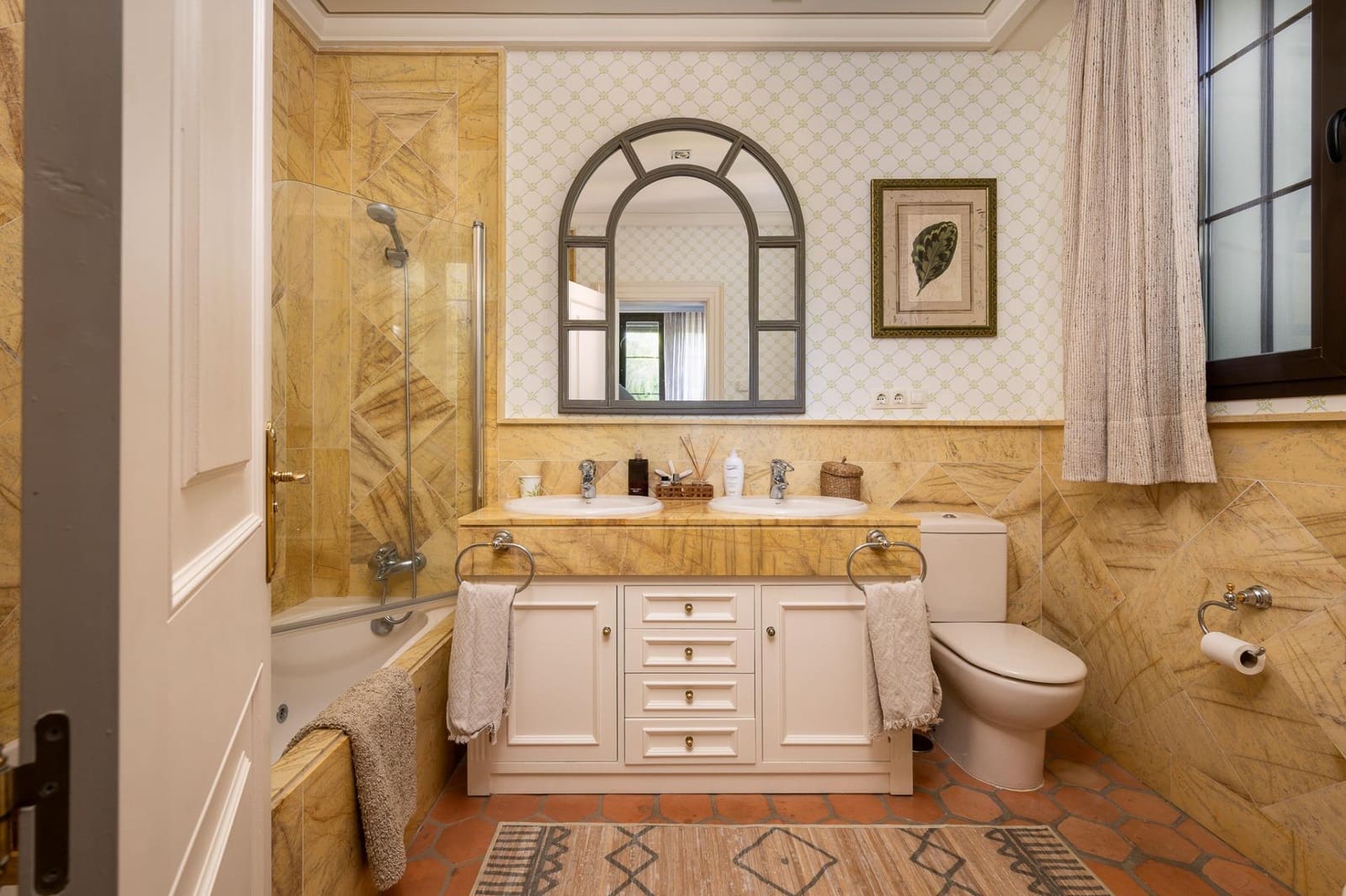 8 Zimmer Villa zu verkaufen in Guadalmina mit Pool Garage - 7.500.000 € (Ref: 10062382)