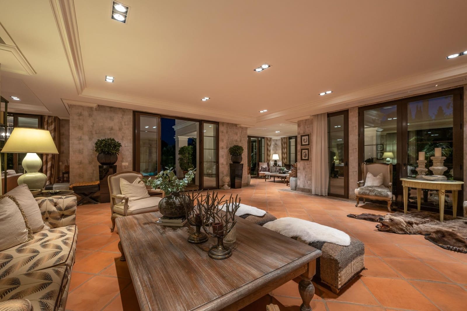 8 Zimmer Villa zu verkaufen in Guadalmina mit Pool Garage - 7.500.000 € (Ref: 10062382)