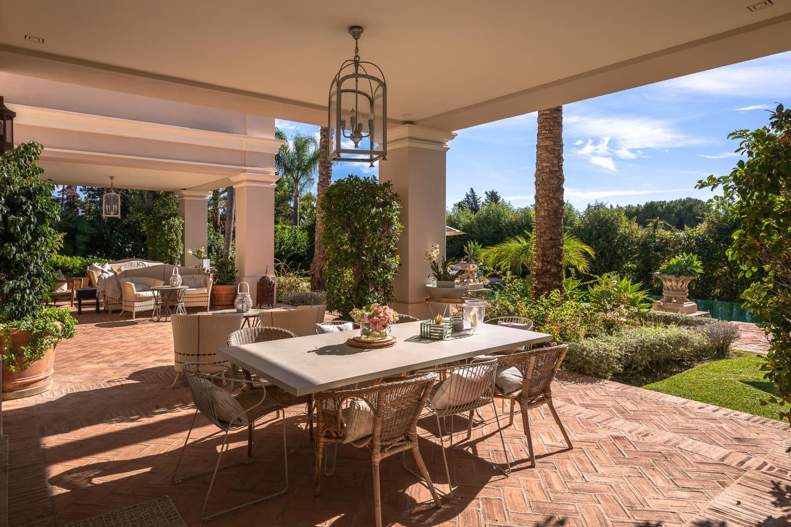 8 Zimmer Villa zu verkaufen in Guadalmina mit Pool Garage - 7.500.000 € (Ref: 10062382)