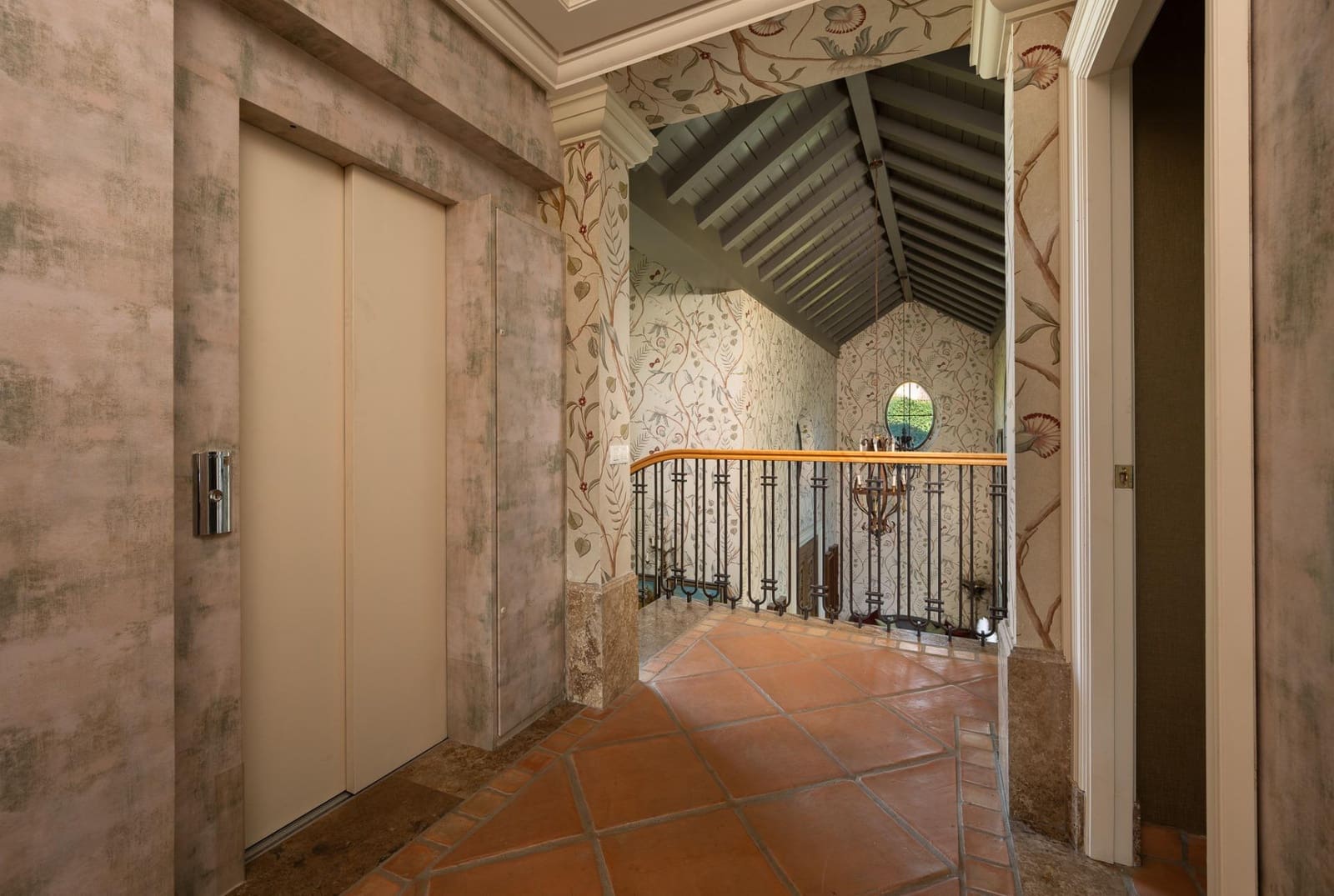 8 Zimmer Villa zu verkaufen in Guadalmina mit Pool Garage - 7.500.000 € (Ref: 10062382)