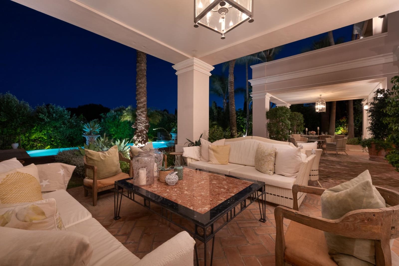 8 Zimmer Villa zu verkaufen in Guadalmina mit Pool Garage - 7.500.000 € (Ref: 10062382)