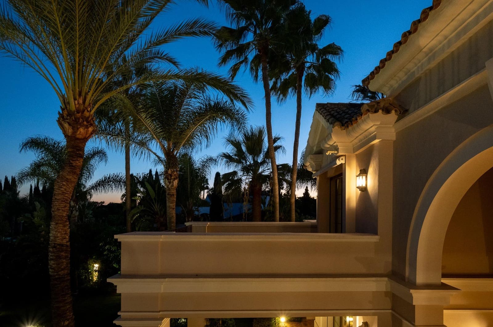 8 Zimmer Villa zu verkaufen in Guadalmina mit Pool Garage - 7.500.000 € (Ref: 10062382)