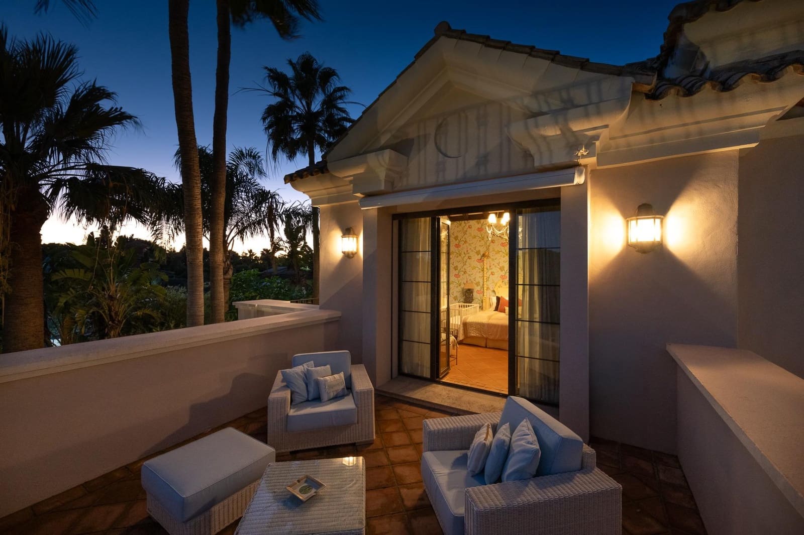 8 Zimmer Villa zu verkaufen in Guadalmina mit Pool Garage - 7.500.000 € (Ref: 10062382)