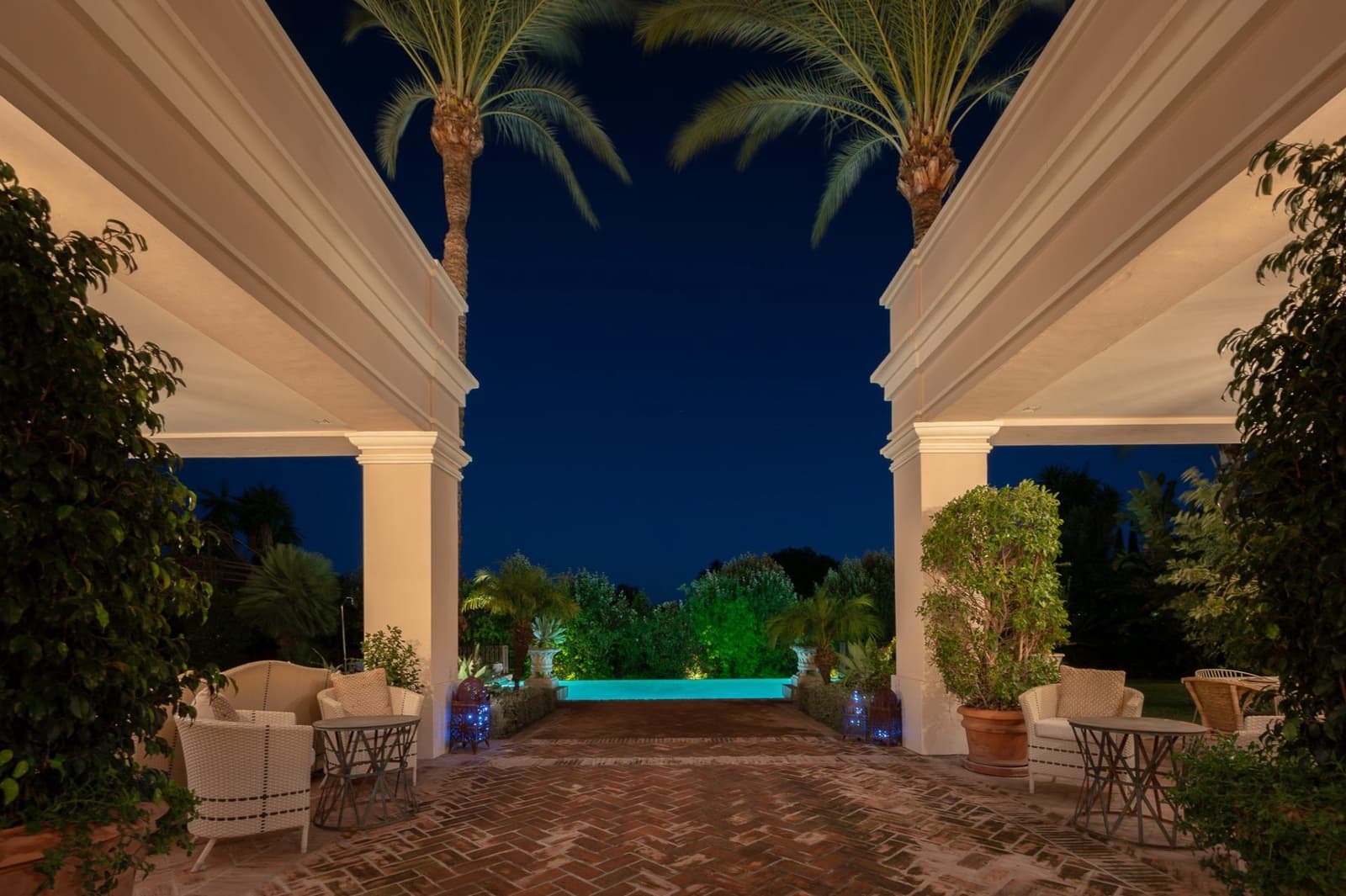 8 Zimmer Villa zu verkaufen in Guadalmina mit Pool Garage - 7.500.000 € (Ref: 10062382)