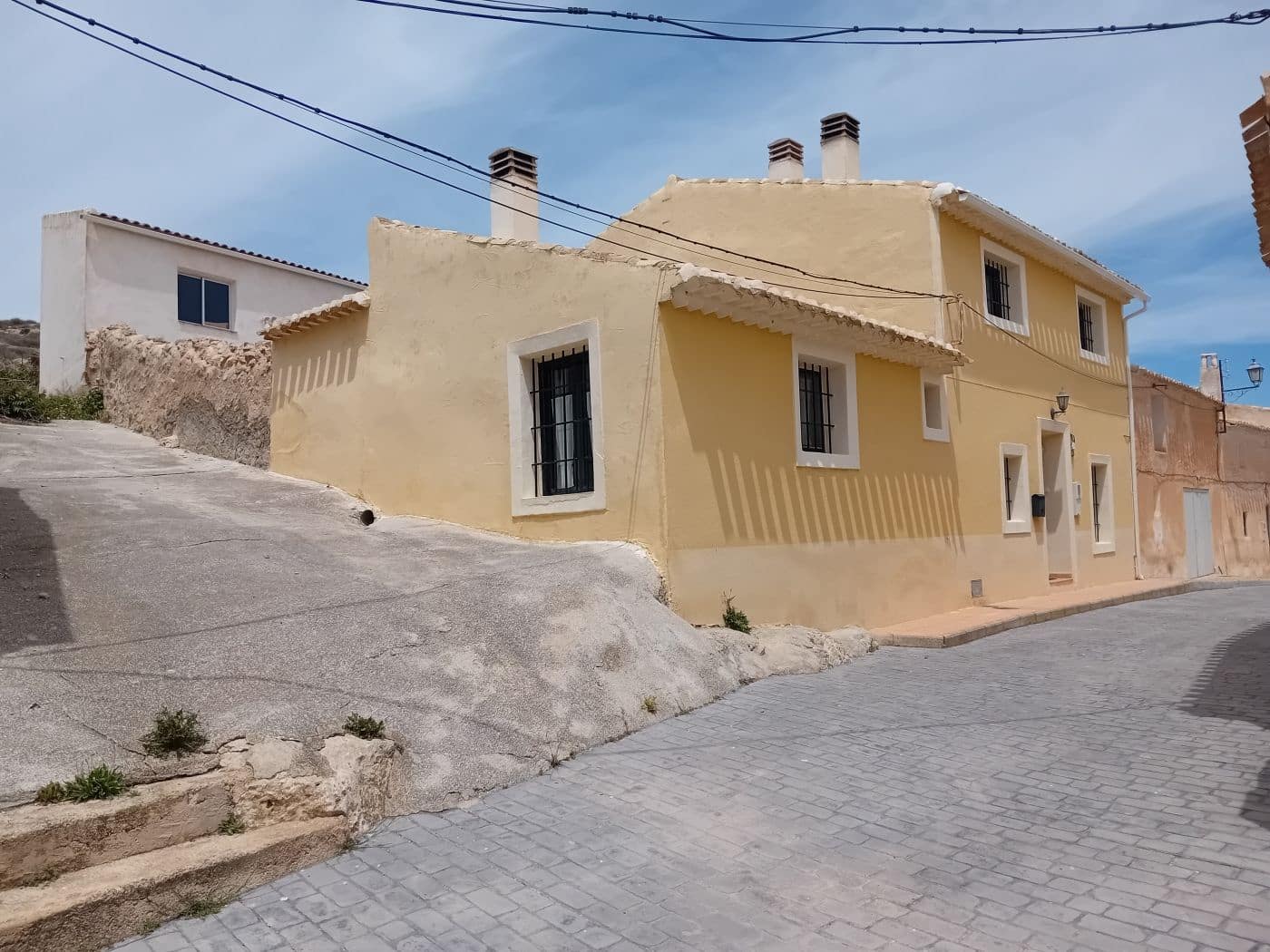 3 soveværelse Rækkehus til salg i Puebla de Don Fadrique med garage - € 140.000 (Ref: 8752752)