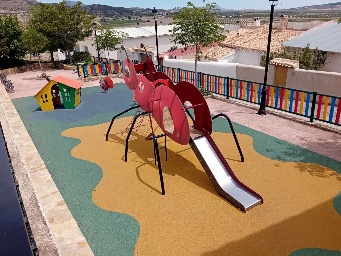 3 soveværelse Rækkehus til salg i Puebla de Don Fadrique med garage - € 140.000 (Ref: 8752752)