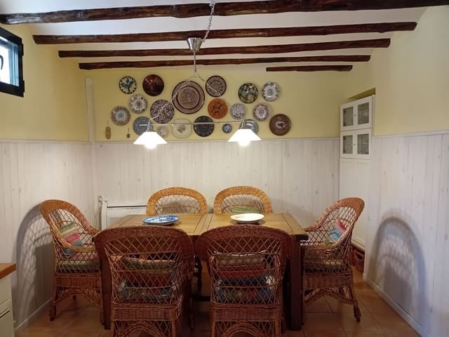 3 sovrum Radhus till salu i Puebla de Don Fadrique med garage - 140 000 € (Ref: 8752752)