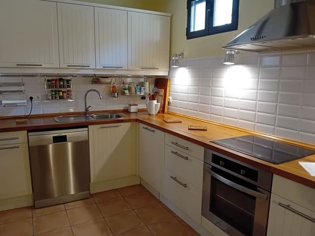 3 sovrum Radhus till salu i Puebla de Don Fadrique med garage - 140 000 € (Ref: 8752752)