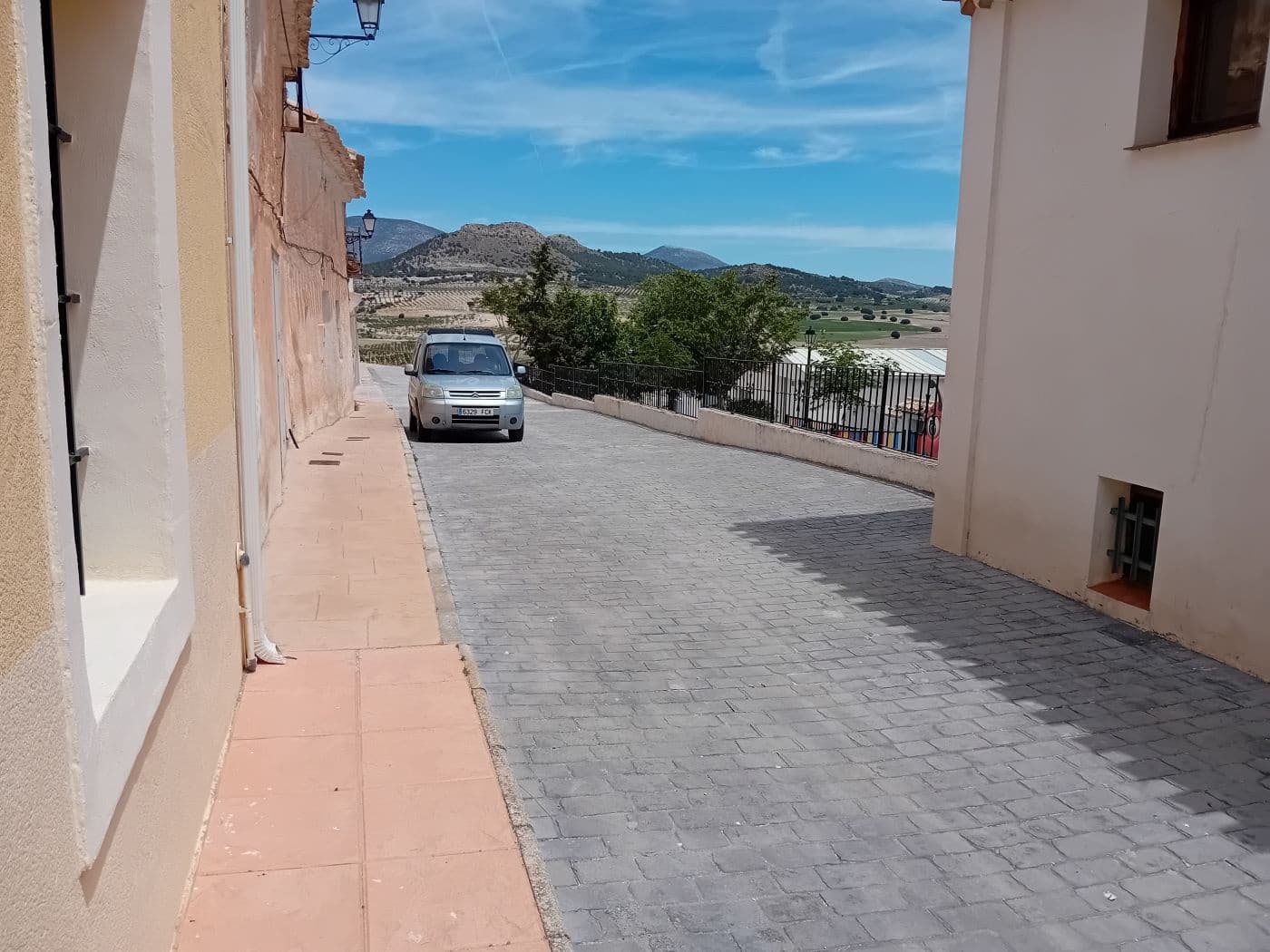 3 soveværelse Rækkehus til salg i Puebla de Don Fadrique med garage - € 140.000 (Ref: 8752752)