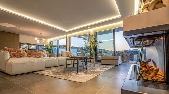 3 sypialnia Willa na sprzedaż w La Cala Golf - Lagar Martell, Mijas z basenem garażem - 849 000 € (Ref: 8752753)