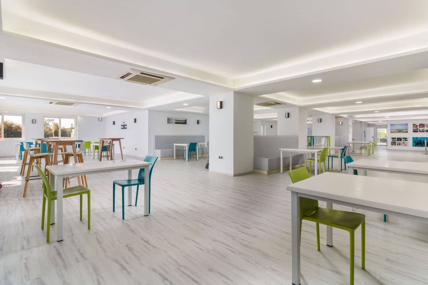 84 quarto Hotel para venda em Sotogrande com garagem - 11 700 000 € (Ref: 8752773)