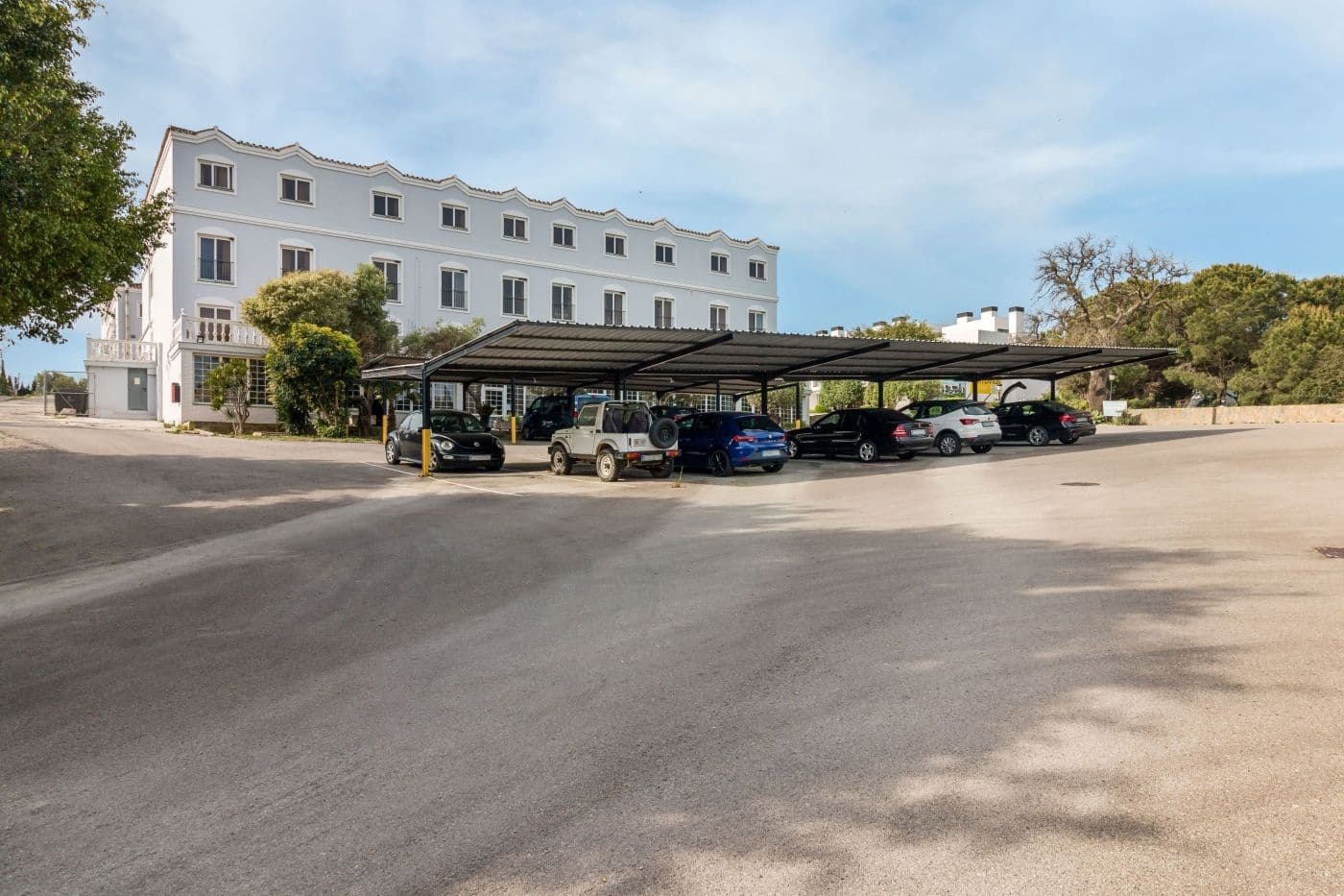 84 quarto Hotel para venda em Sotogrande com garagem - 11 700 000 € (Ref: 8752773)