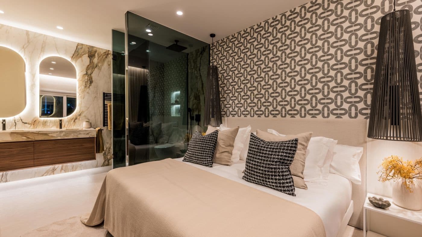 3 bedroom Apartment for sale in Estepona with pool garage - € 1,825,000 (Ref: 8755852)