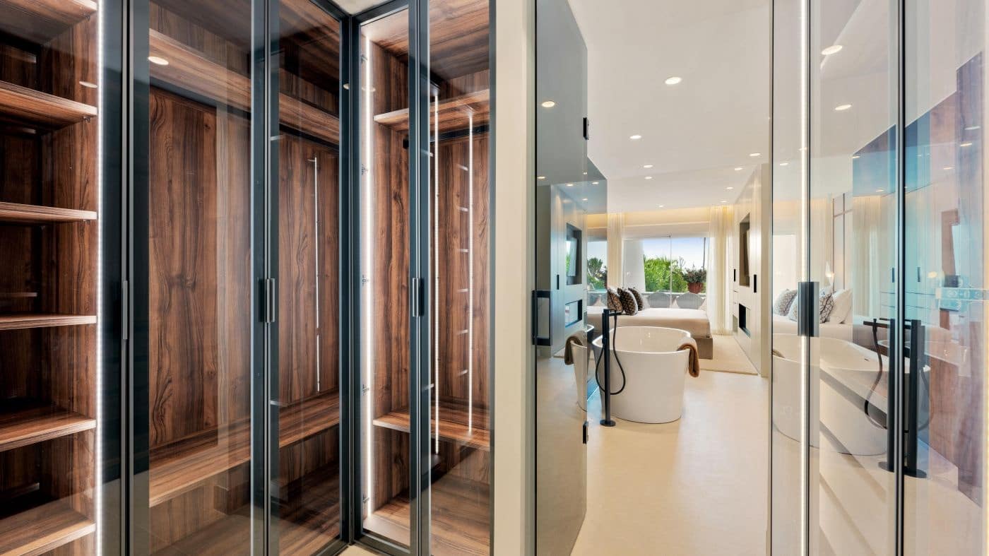 3 soverom Leilighet til salgs i Costalita med svømmebasseng garasje - € 1 695 000 (Ref: 8755853)