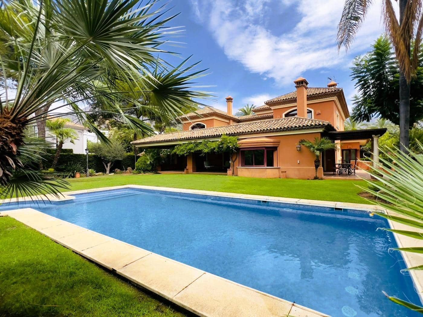 5 chambre Villa/Maison à vendre à Marbella avec piscine - 4 900 000 € (Ref: 8755873)