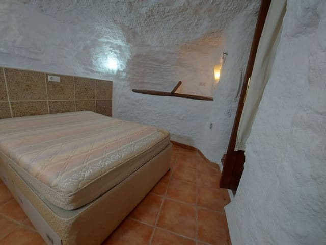 2 bedroom Cave House for sale in Cortijo del Cura, Galera - € 119,500 (Ref: 8755888)