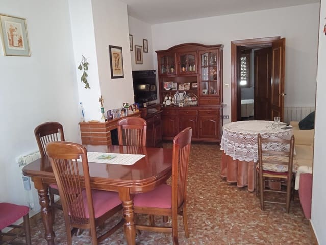 4 sovrum Radhus till salu i Baza - 138 450 € (Ref: 8755889)