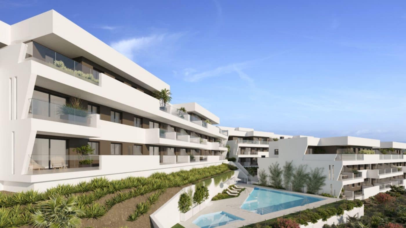 Apartamento de 3 habitaciones en Estepona en venta con piscina garaje - 364.000 € (Ref: 8755897)