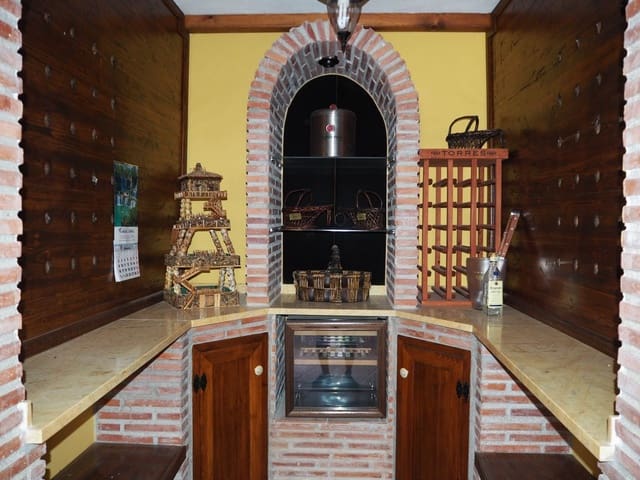 3 bedroom Cave House for sale in Freila - € 179,000 (Ref: 8758139)