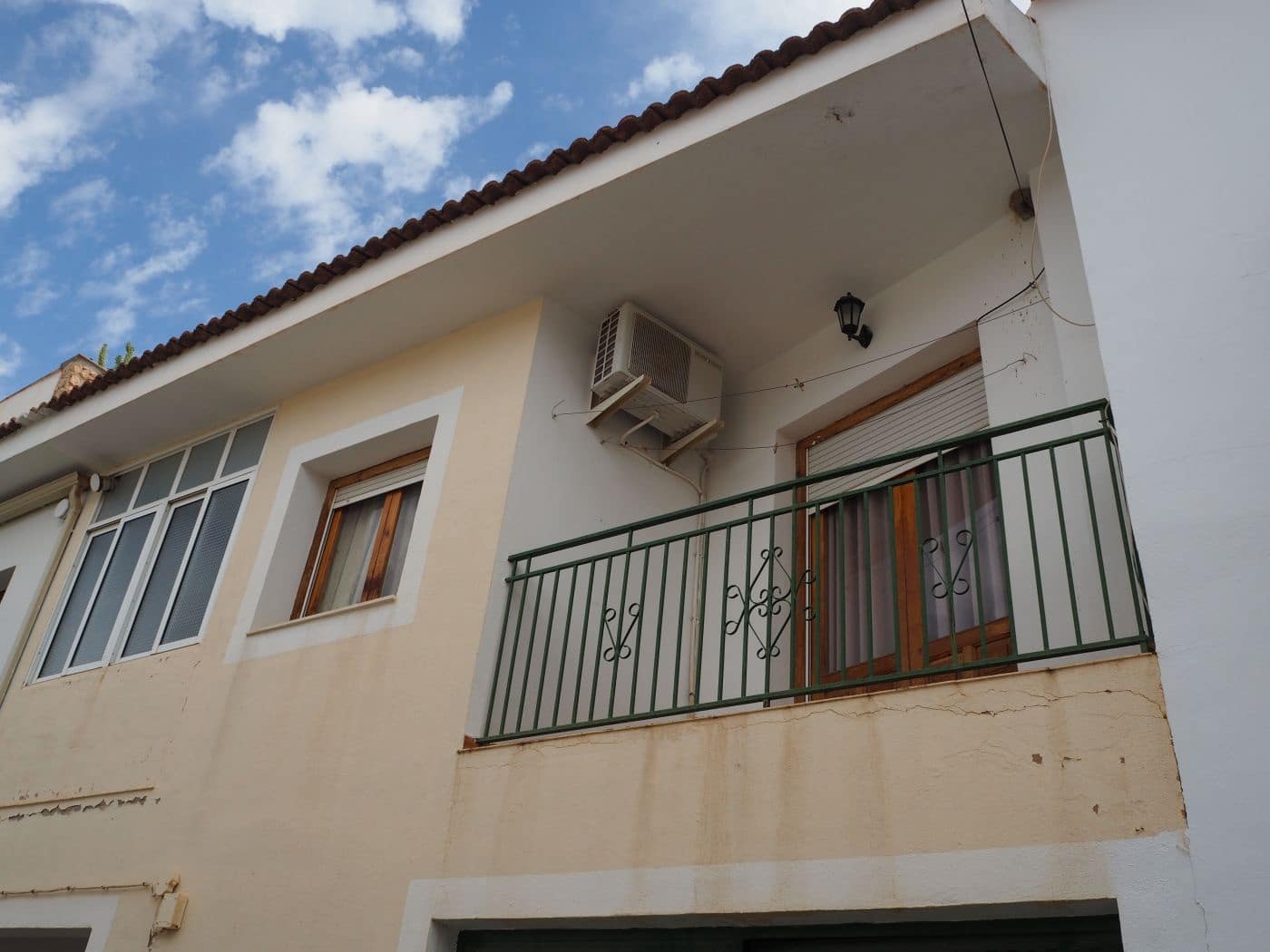 3 soveværelse Rækkehus til salg i Freila med garage - € 79.550 (Ref: 8758140)