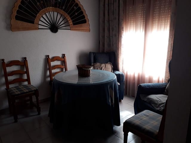 3 slaapkamer Rijtjeshuis te koop in Freila met garage - € 79.550 (Ref: 8758140)