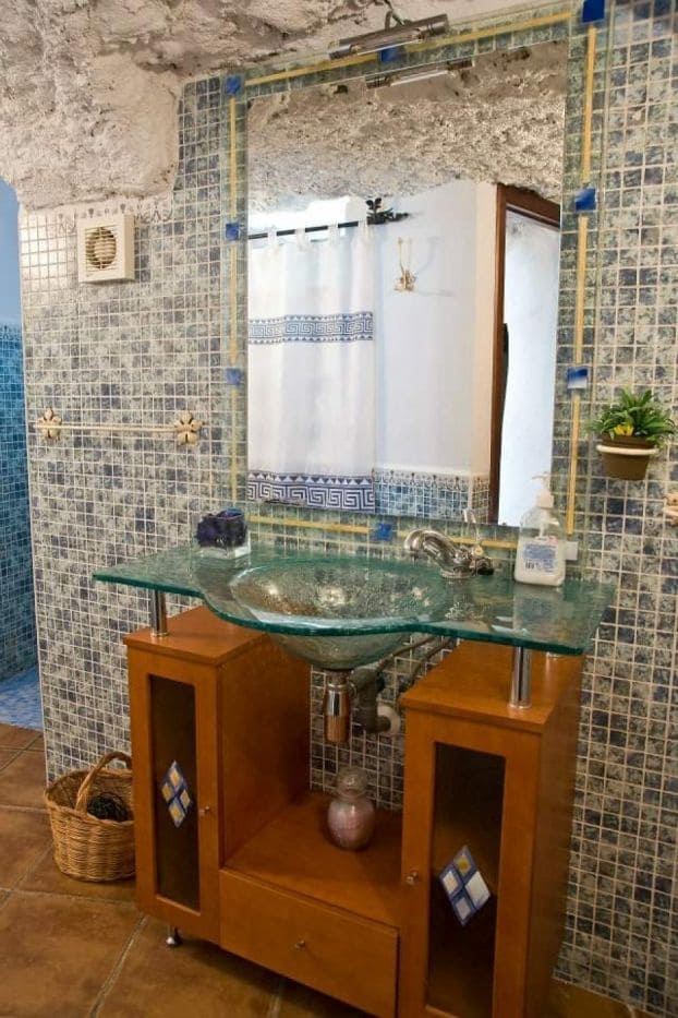 4 soveværelse Hulehus til salg i Cuevas del Campo - € 319.000 (Ref: 8758171)