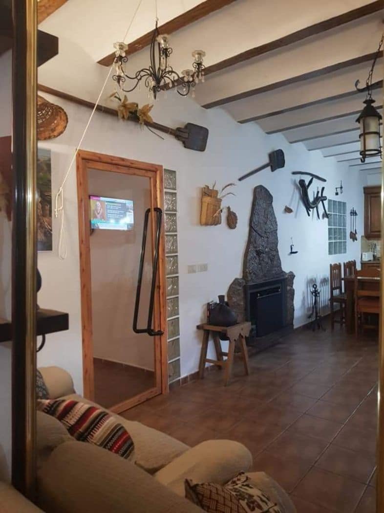 4 soveværelse Hulehus til salg i Cuevas del Campo - € 319.000 (Ref: 8758171)