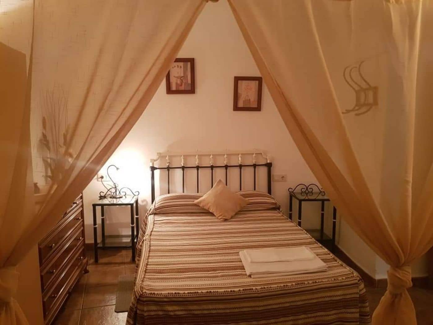 4 soveværelse Hulehus til salg i Cuevas del Campo - € 319.000 (Ref: 8758171)