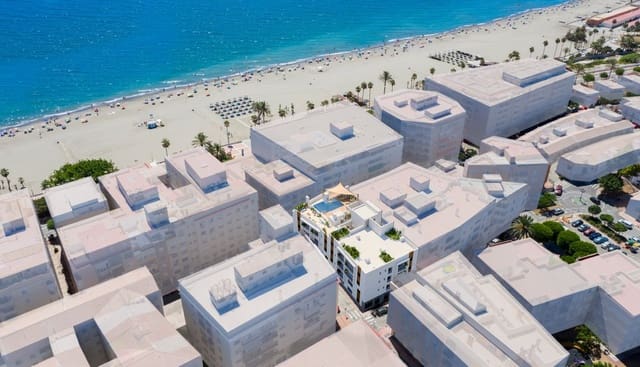 2 quarto Apartamento para venda em Estepona com piscina garagem - 570 000 € (Ref: 8758182)