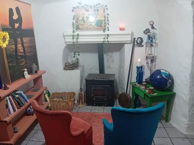 5 soveværelse Finca/Landehus til salg i Baza - € 160.000 (Ref: 8758187)