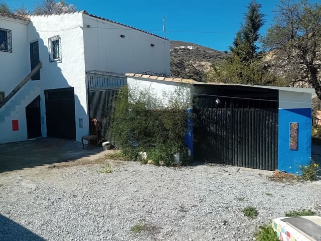 5 soveværelse Finca/Landehus til salg i Baza - € 160.000 (Ref: 8758187)