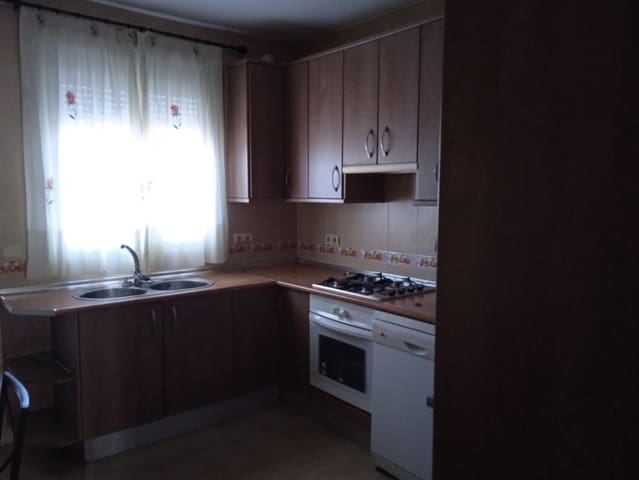 3 slaapkamer Appartement te koop in Cuevas del Campo - € 85.500 (Ref: 8758197)