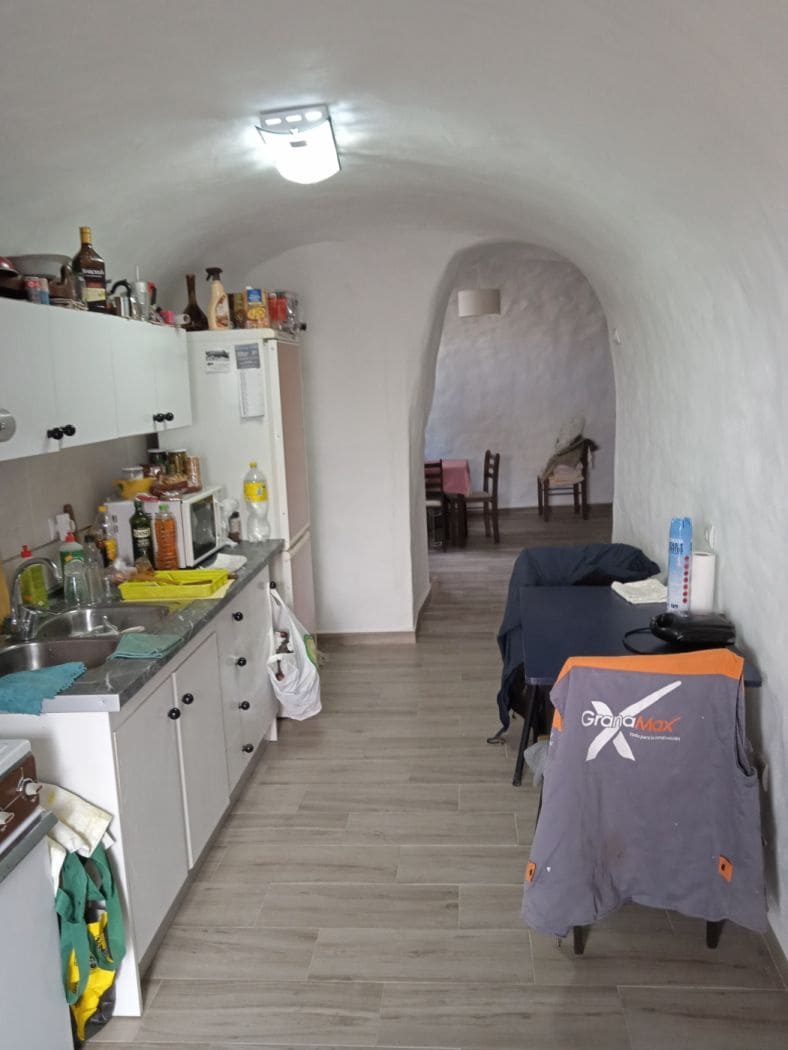 7 soveværelse Hulehus til salg i Cuevas del Campo - € 430.000 (Ref: 8758201)