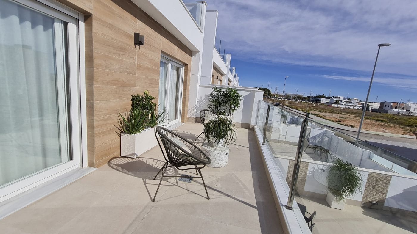3 bedroom Villa for sale in San Pedro del Pinatar with pool garage - € 375,000 (Ref: 8758203)