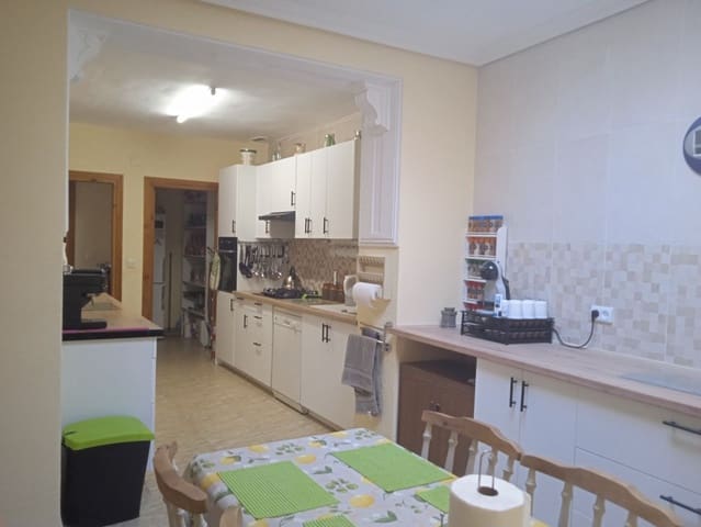 4 slaapkamer Rijtjeshuis te koop in Cuevas del Campo - € 104.500 (Ref: 8758208)