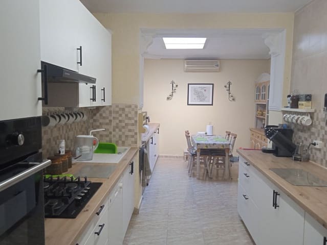 4 slaapkamer Rijtjeshuis te koop in Cuevas del Campo - € 104.500 (Ref: 8758208)