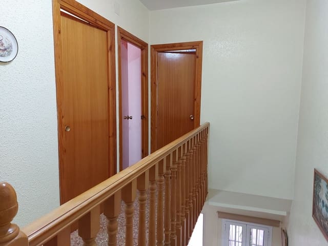 4 slaapkamer Rijtjeshuis te koop in Cuevas del Campo - € 104.500 (Ref: 8758208)