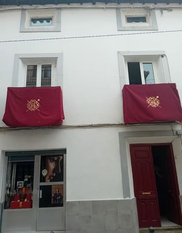 4 slaapkamer Rijtjeshuis te koop in Huéscar - € 85.000 (Ref: 8758213)