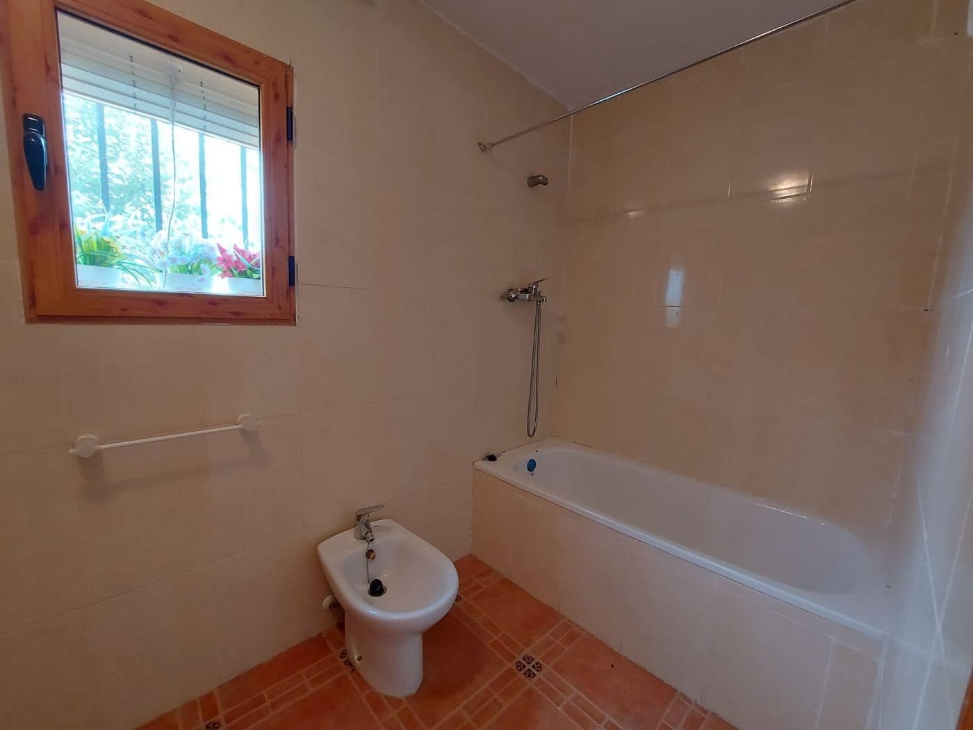 3 soveværelse Finca/Landehus til salg i Baza - € 143.900 (Ref: 8758232)