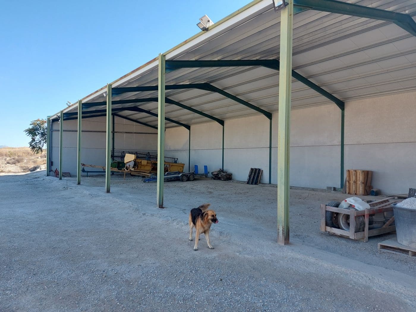 6 sypialnia Biznes na sprzedaż w Baza - 369 000 € (Ref: 8758236)